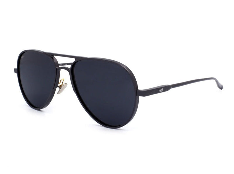 side view of black aviator sunglasses with polarised lenses