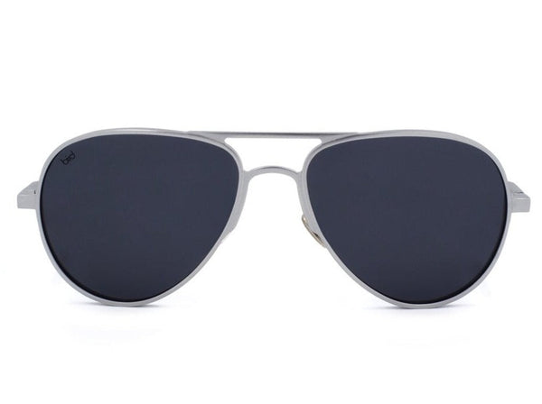 front view of aviator sunglasses with polarised lenses